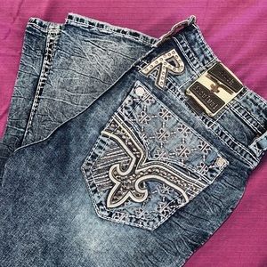 Collector’s Edition Rock Revival Straight Cut Jean